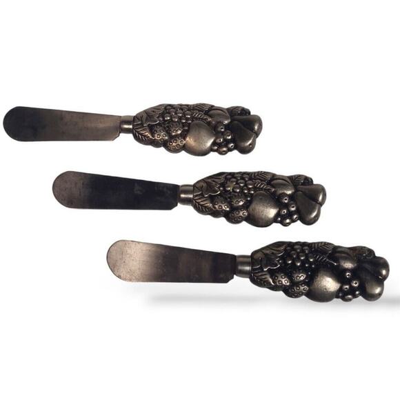 Cheese Spreader Knives Fruit Cluster Design Set of 3 Stainless Steel Charcuterie - Picture 1 of 6